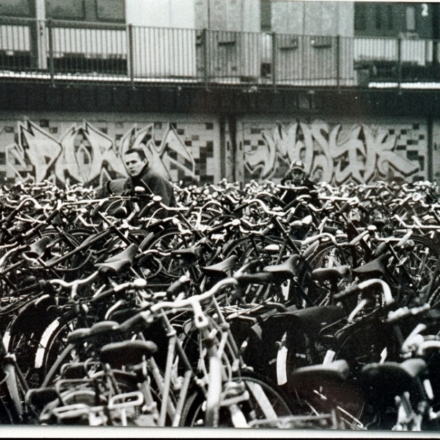 c0463a74730bd2dbab86cbb4dec094a0_XL